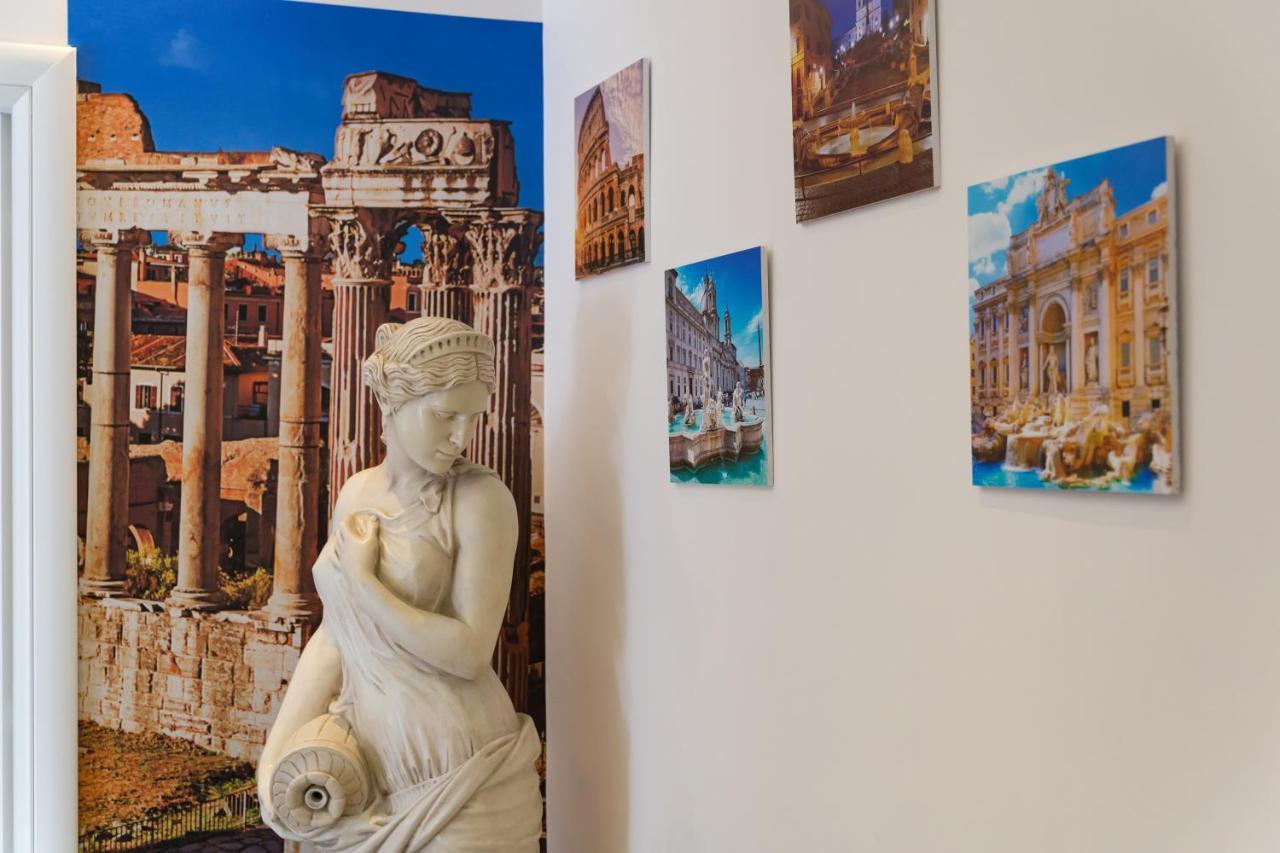 B&B La Finestra Di Fronte Rome Bagian luar foto
